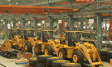 壓路機(jī)視覺盲區(qū)成功案例