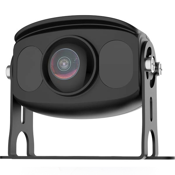 網(wǎng)約車作為城市出行的重要組成部分，其服務(wù)質(zhì)量與安全保障直接關(guān)系到乘客體驗(yàn)和平臺(tái)聲譽(yù)。各地網(wǎng)約車監(jiān)管政策逐步趨嚴(yán)，車載監(jiān)控系統(tǒng)成為平臺(tái)合規(guī)運(yùn)營的核心配置之一。  當(dāng)前，多數(shù)網(wǎng)約車平臺(tái)要求車載監(jiān)控設(shè)備需具備音視頻同步錄制、實(shí)時(shí)數(shù)據(jù)上傳、夜間紅外補(bǔ)光等關(guān)鍵功能。設(shè)備安裝位置須覆蓋車內(nèi)前后排區(qū)域，畫面清晰度不低于1080P，確保乘客行為與駕駛狀態(tài)記錄。  在數(shù)據(jù)安全方面，監(jiān)控系統(tǒng)支持視頻加密、防篡改、防丟失等措施。部分平臺(tái)規(guī)定錄像保存時(shí)間不少于7天，支持后臺(tái)調(diào)用與一鍵調(diào)閱，便于事后調(diào)取資料，配合警方或平臺(tái)處理糾紛。  通訊模塊方面，多數(shù)平臺(tái)明確要求設(shè)備支持4G或5G傳輸，并具備GPS/北斗定位能力，實(shí)現(xiàn)軌跡同步上傳與駕駛路線實(shí)時(shí)查看。同時(shí)，系統(tǒng)須可對接平臺(tái)后臺(tái)，實(shí)現(xiàn)數(shù)據(jù)統(tǒng)一監(jiān)管、異常行為預(yù)警與服務(wù)過程可追溯。  監(jiān)控系統(tǒng)品牌與產(chǎn)品型號需通過相關(guān)平臺(tái)認(rèn)證，并符合地方交通管理部門制定的技術(shù)規(guī)范。部分城市還將車載監(jiān)控納入網(wǎng)約車資質(zhì)審查范圍，未按要求安裝設(shè)備的車輛無法通過年審與平臺(tái)審核。  平臺(tái)監(jiān)管逐步標(biāo)準(zhǔn)化，安全硬件成為服務(wù)準(zhǔn)入門檻。對于網(wǎng)約車司機(jī)而言，合規(guī)配置車載監(jiān)控系統(tǒng)不僅是運(yùn)營要求，也是保障自身權(quán)益、應(yīng)對突發(fā)事件的重要手段。建議選擇擁有平臺(tái)合作認(rèn)證、運(yùn)行穩(wěn)定、售后保障完善的成熟品牌產(chǎn)品，以確保穩(wěn)定運(yùn)行與合法使用